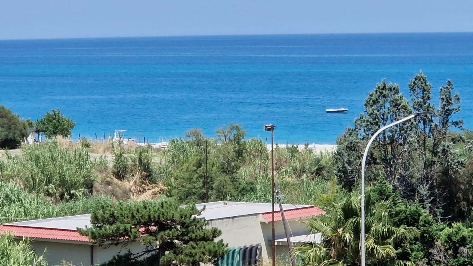 Nina'S House 3 , A 300 Metri Dal Mare Apartment Santa Caterina Dello Ionio Marina Luaran gambar